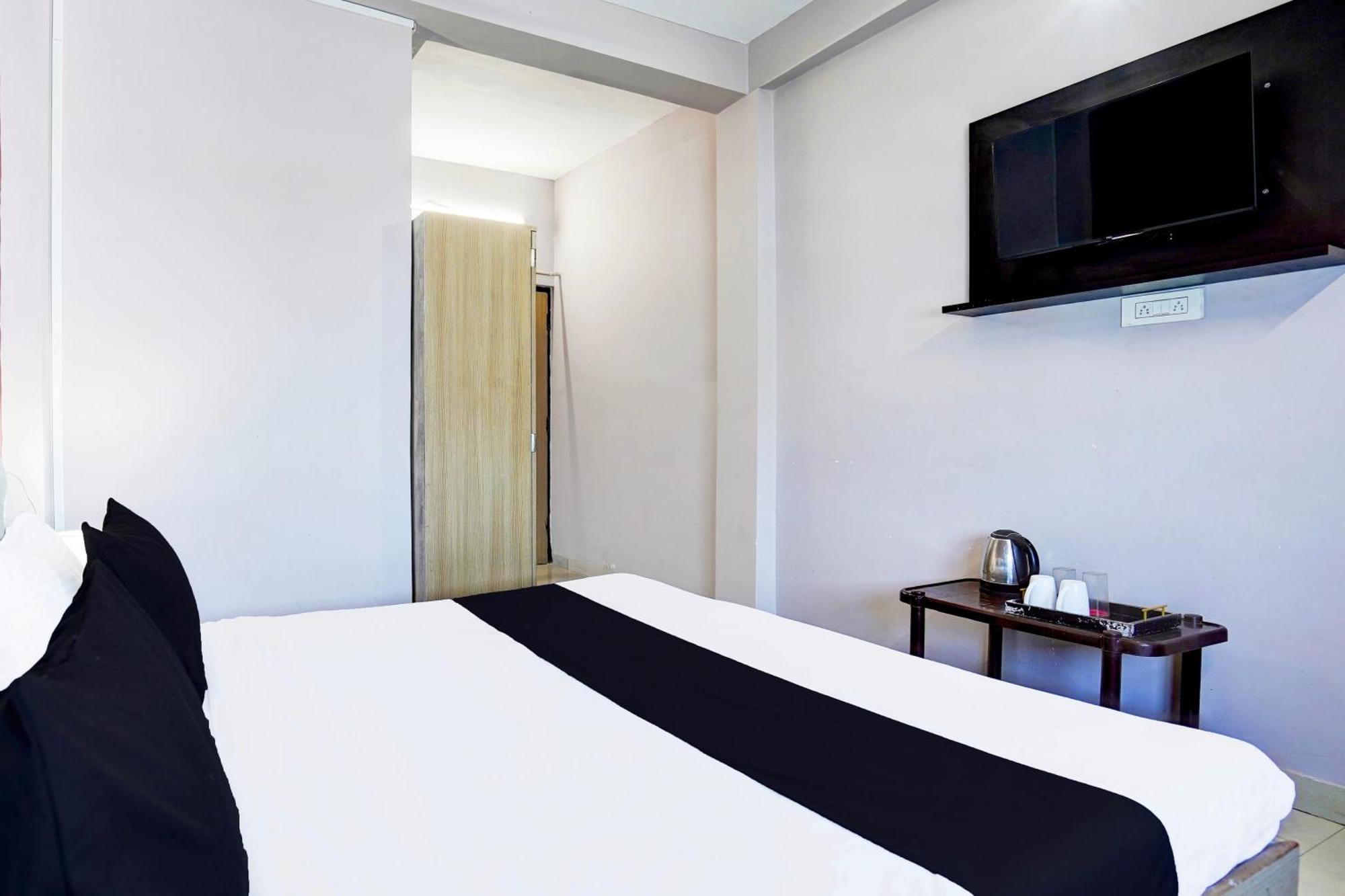 Super Hotel O Blw Kakarmatta Near Banaras Junction 바라나시 외부 사진