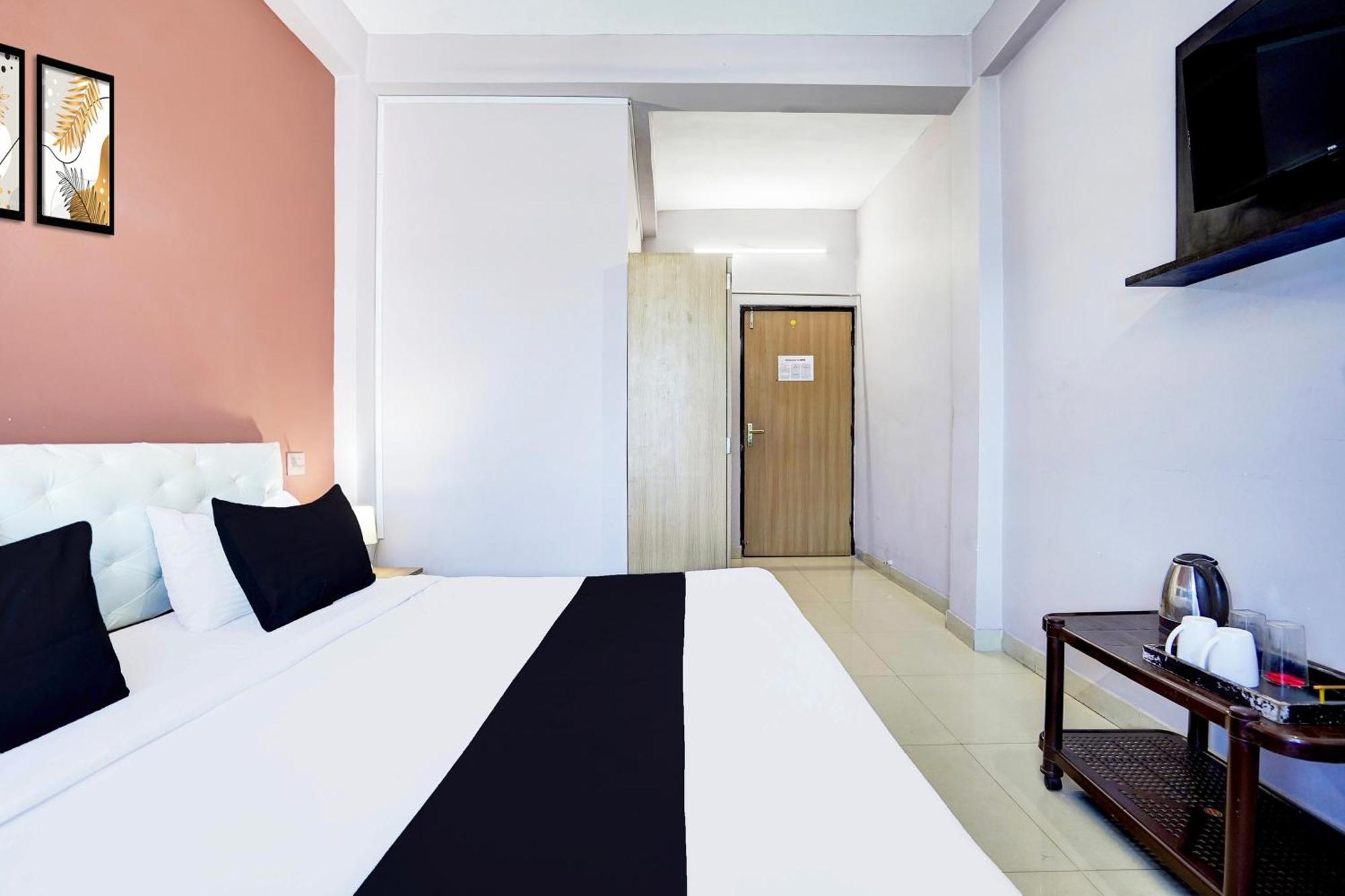 Super Hotel O Blw Kakarmatta Near Banaras Junction 바라나시 외부 사진