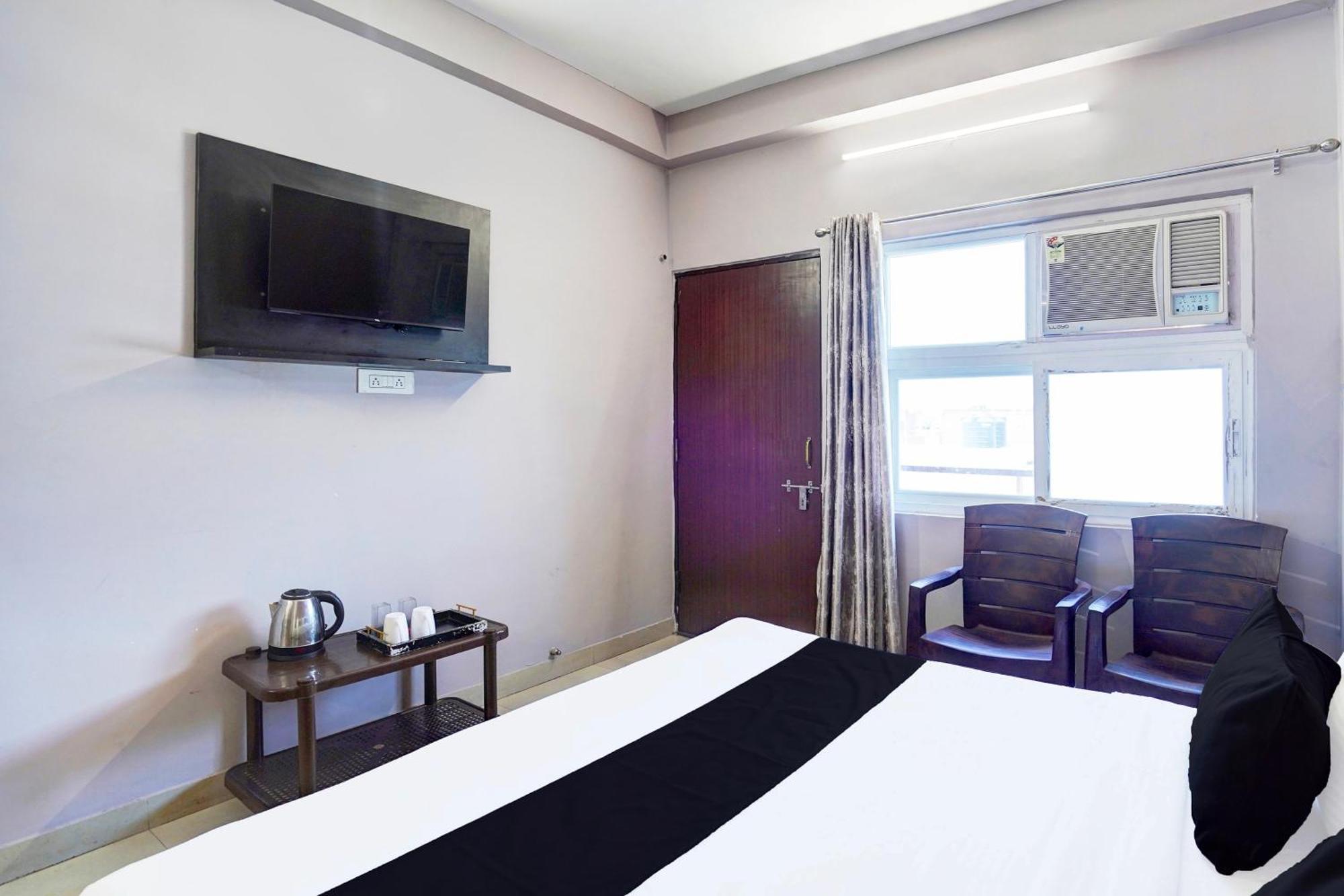 Super Hotel O Blw Kakarmatta Near Banaras Junction 바라나시 외부 사진