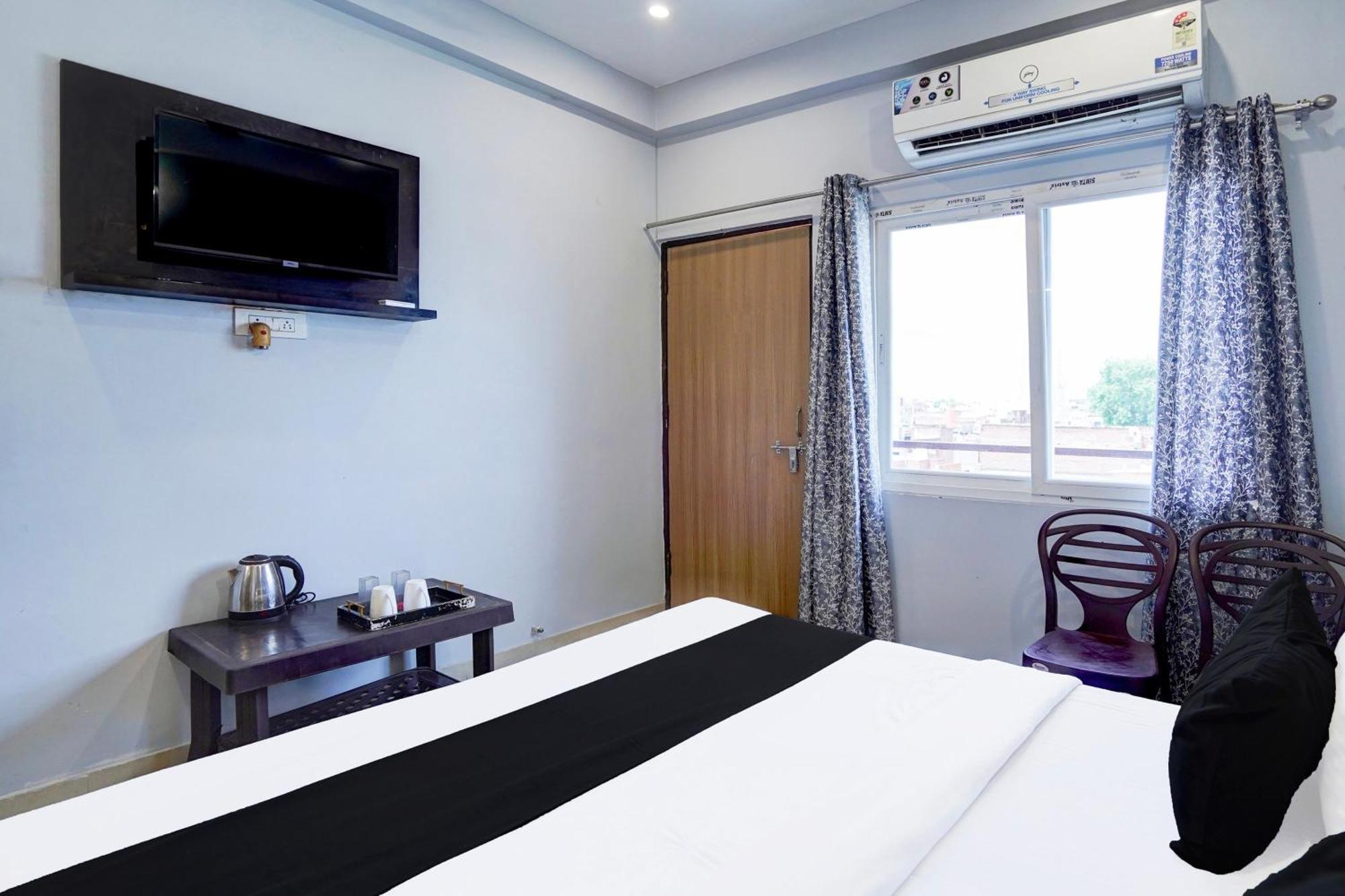 Super Hotel O Blw Kakarmatta Near Banaras Junction 바라나시 외부 사진